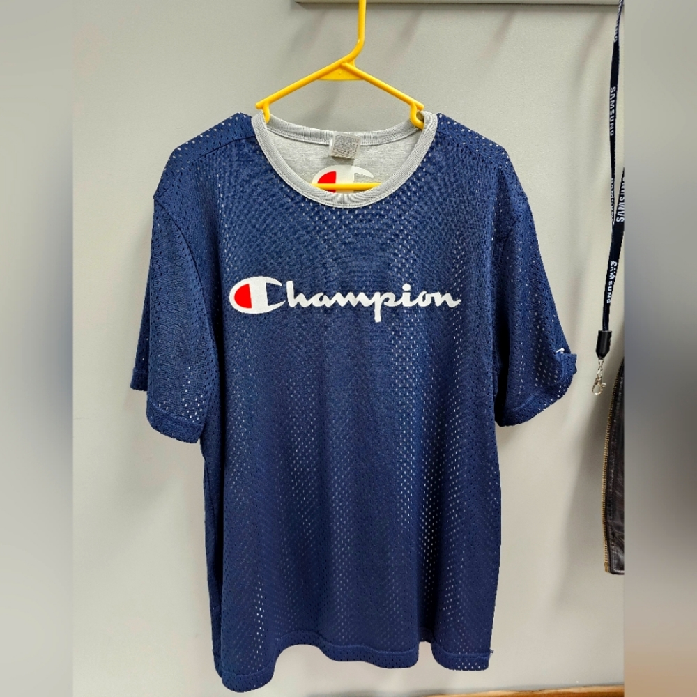 Champion insulated T shirt